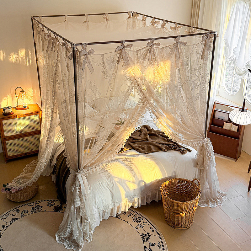 2026新款法式蕾丝蚊帐三开门宫廷落地床帘家用公主风加密提花纱帐