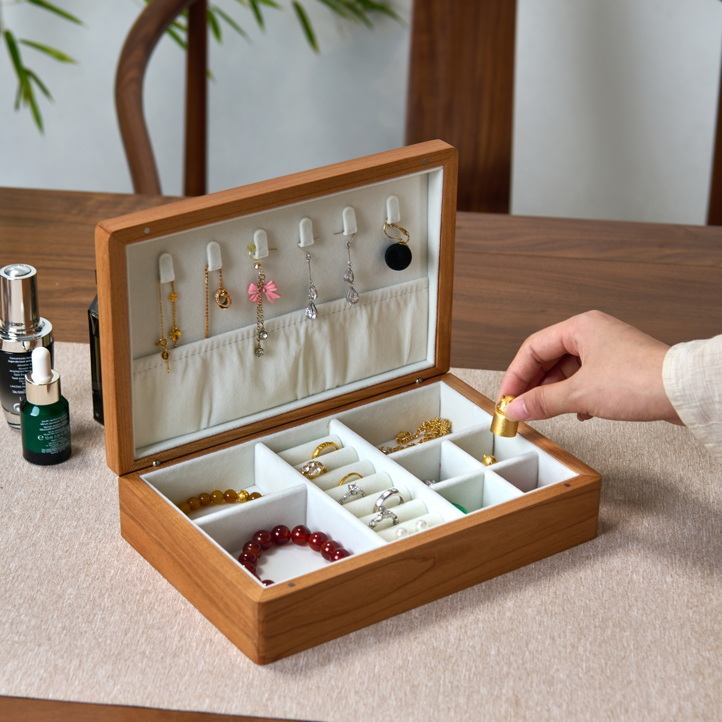 枫木制作现代简约木质首饰盒