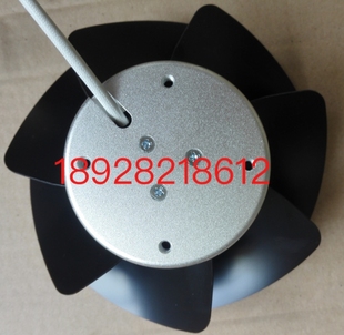 M2S052 W2S135 变频器风机电机更换风扇 EA79