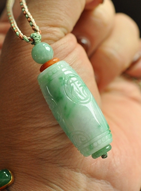 缅甸A货翡翠仿古路路通吊坠