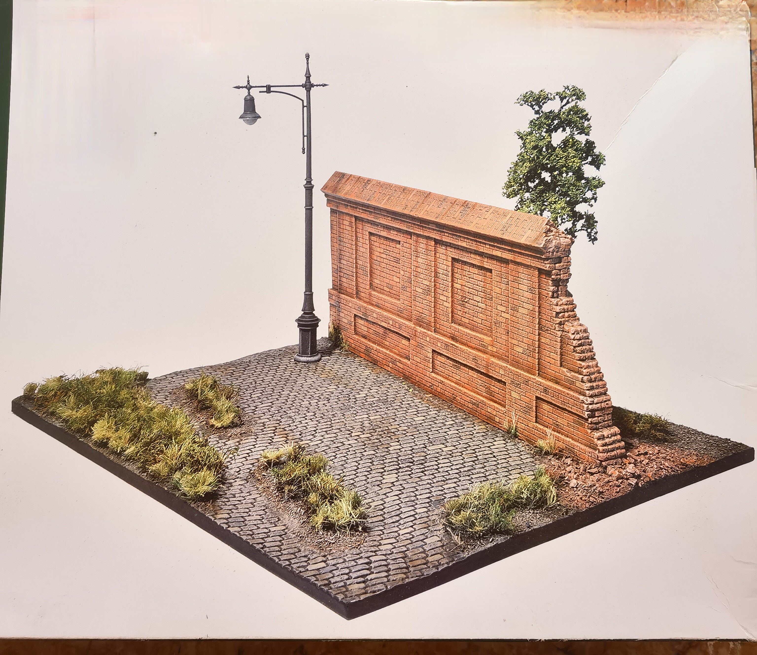 1/35树脂素体,二战欧洲建筑砖墙以及路灯含底座场景地台套件