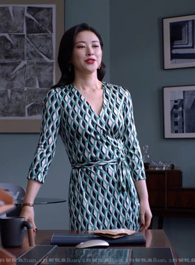精英律师栗娜朱珠同款印花绿色裹身裙连衣裙女夏短款气质女神范