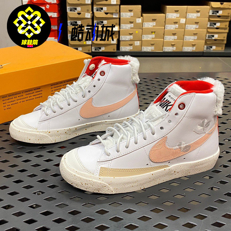 NIKE系带女子板鞋中帮