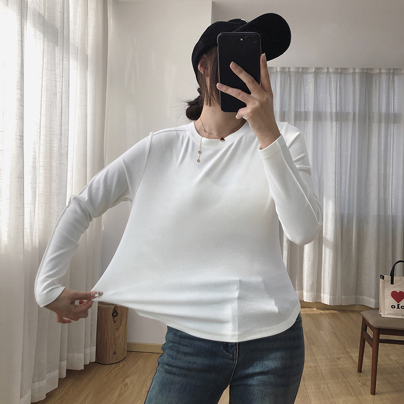 下摆弧线慕斯弹力正肩长袖T恤女