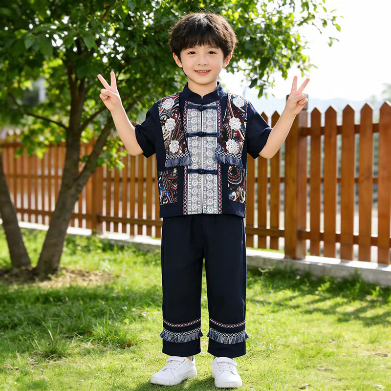 三月三男童夏季少数民族表演服饰图片