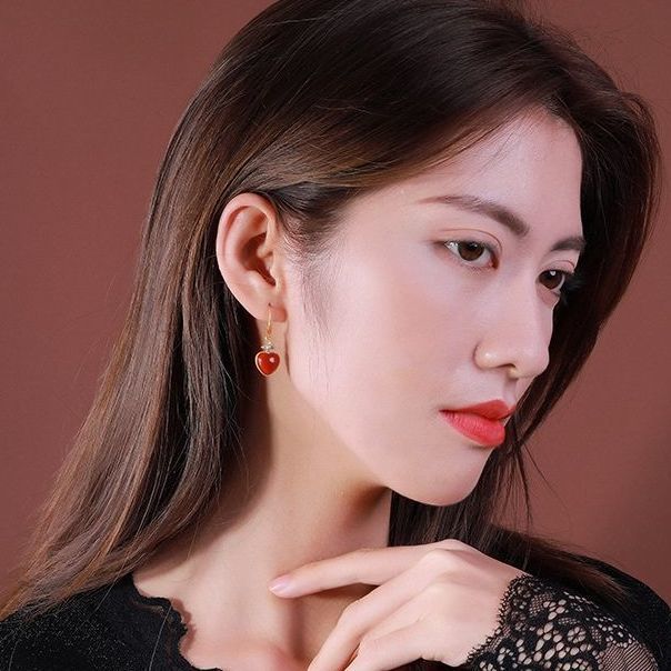 轻奢设计镶嵌锆石耳环气质百搭几何镀金耳钉女时尚设计防过敏耳饰