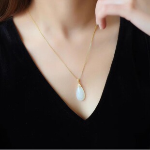 项链女气质玉吊坠女款白玉上新s925银镀金故宫经典玉水滴挂坠