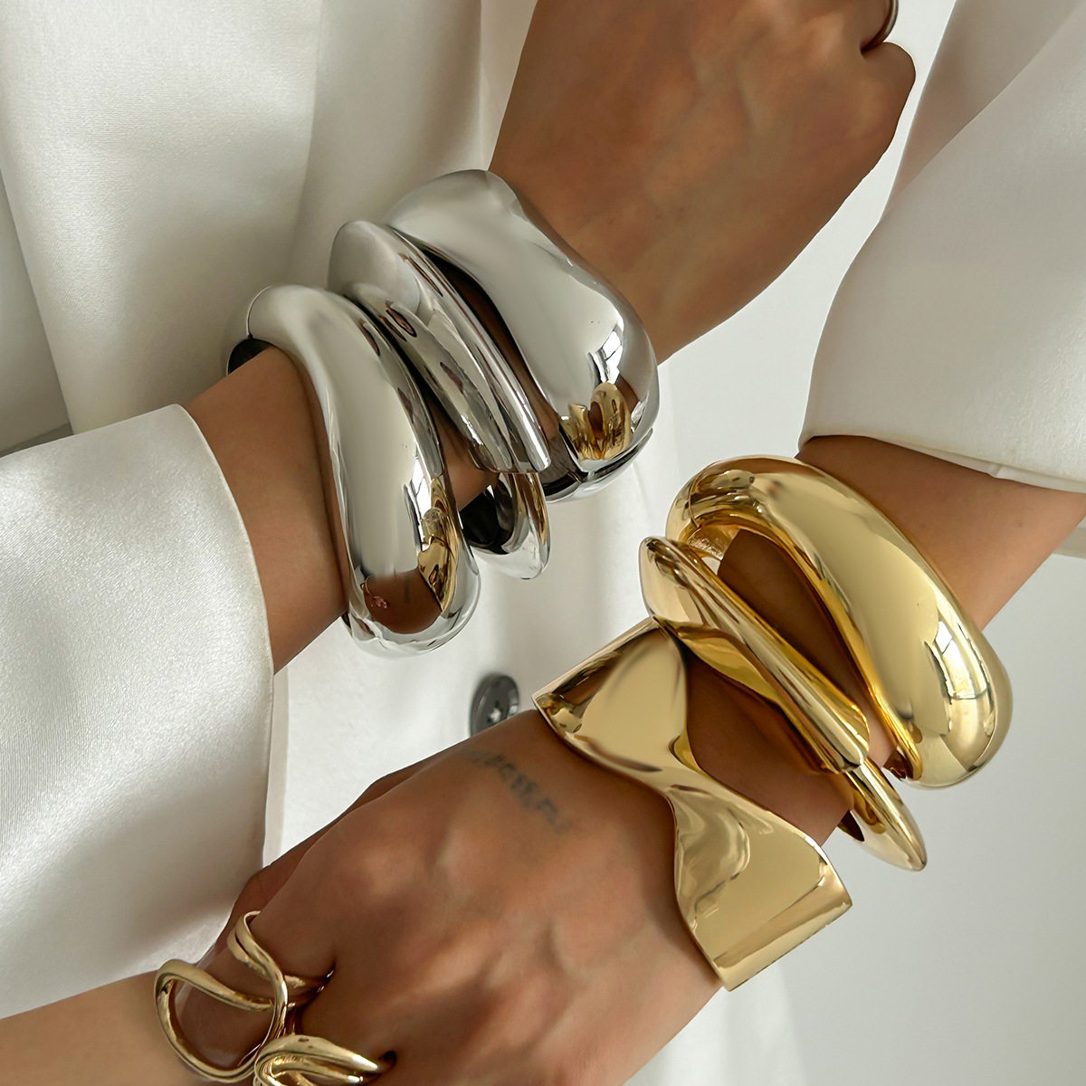 精美饰品包邮 弧形光面弹簧bracelet个性 ins不规则合金手镯套装