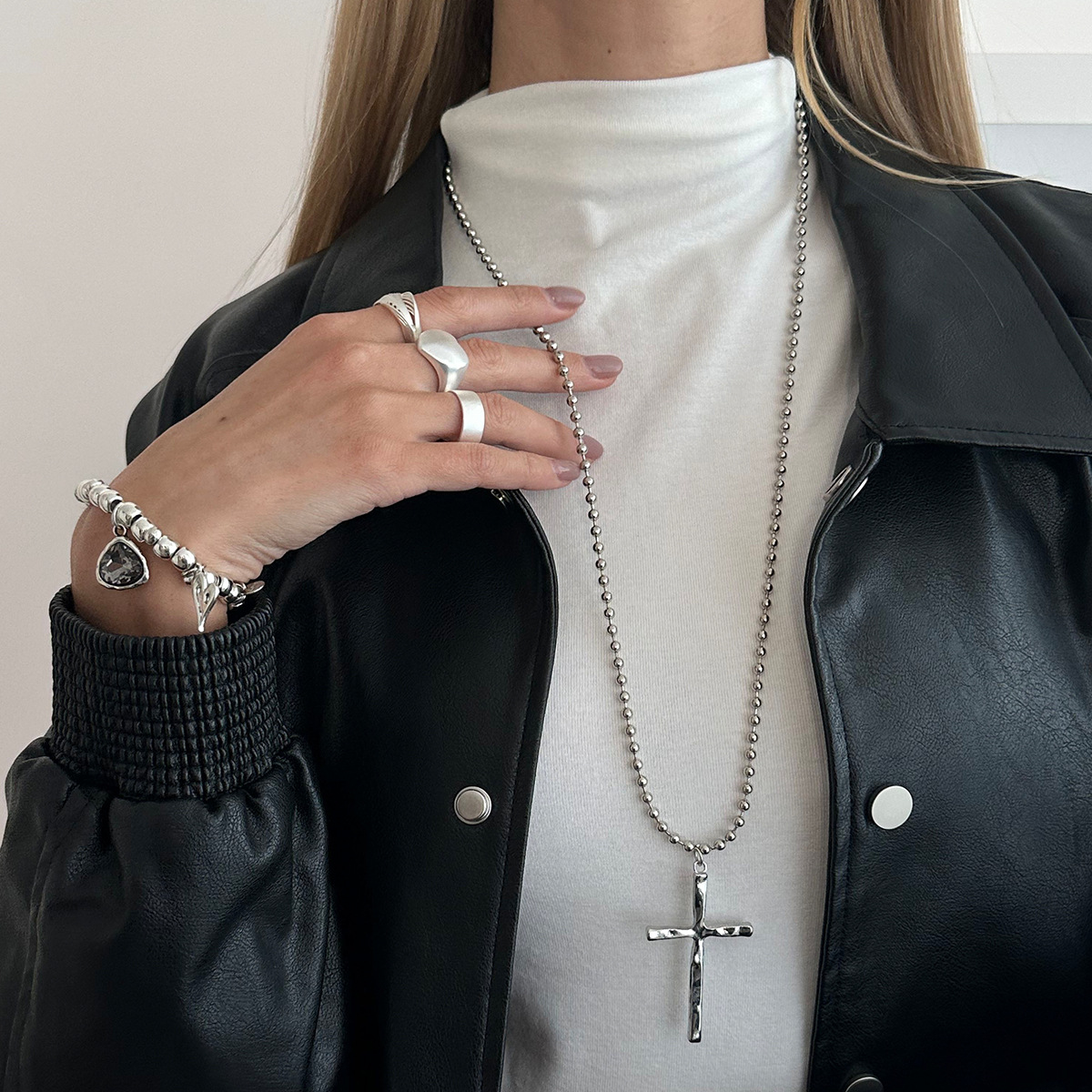 欧美精品饰品 时尚磨砂感哑光宽边戒指 冷淡风十字架吊坠项链套装