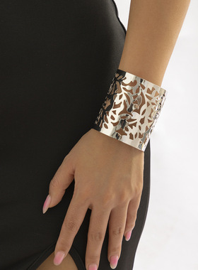 欧美热卖饰品 复古风嘻哈个性金属宽手镯 小众简约镂空花型手链女