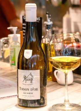 AIW RVF二星酒庄 Les Poete 灰皮诺 金羊干白 2019