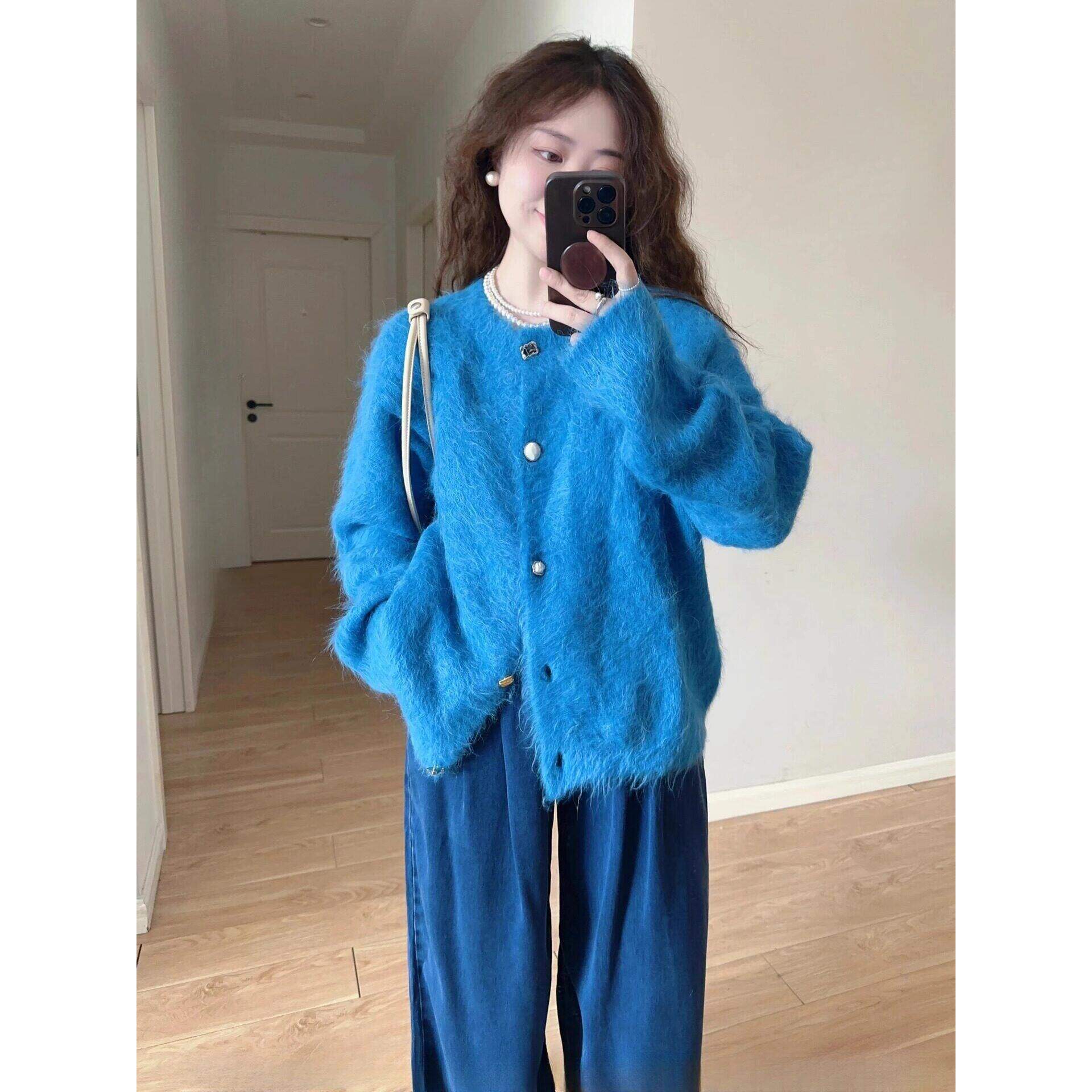 品牌折扣正品女装断码清仓特价不能退换克莱因蓝毛茸茸毛衣女秋
