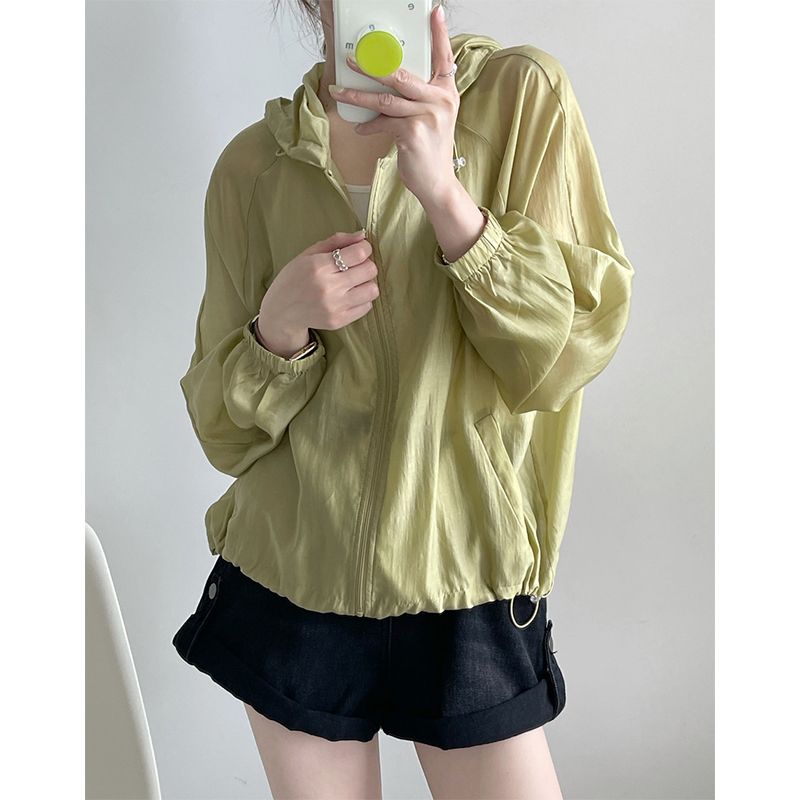 品牌折扣正品女装断码清仓特价不能退换天丝连帽防晒衣外套女夏季