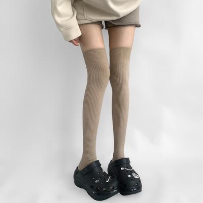 夜间教习室竖纹纯色百搭大腿袜女