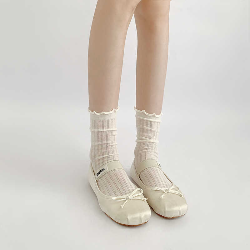 夜间教习室木耳边条纹堆堆中筒袜