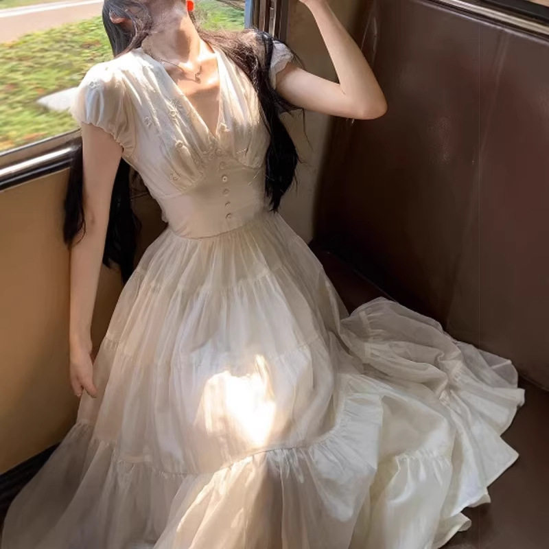 2026新款《莉莉丝花嫁》夏季V领短袖收腰显瘦气质连衣裙女