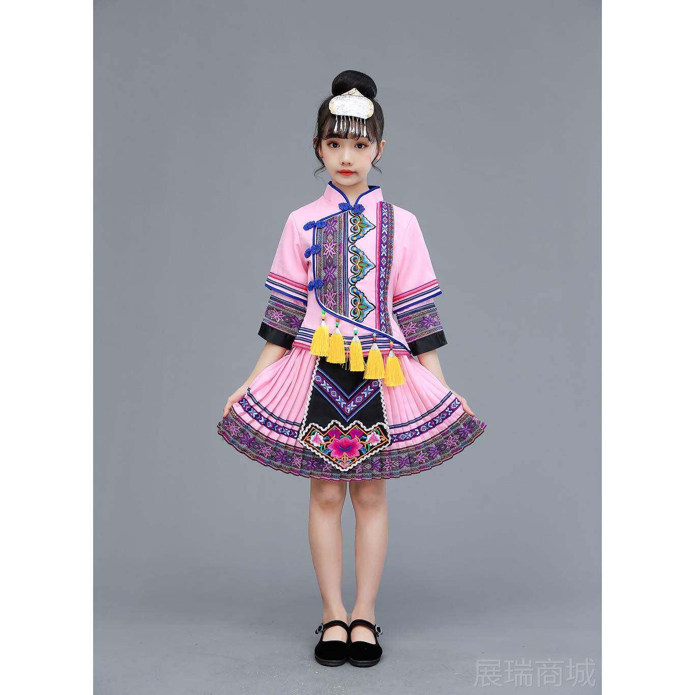 高档新舞款儿童土女家族男演出服儿装传统少数民族幼合唱服蹈服表
