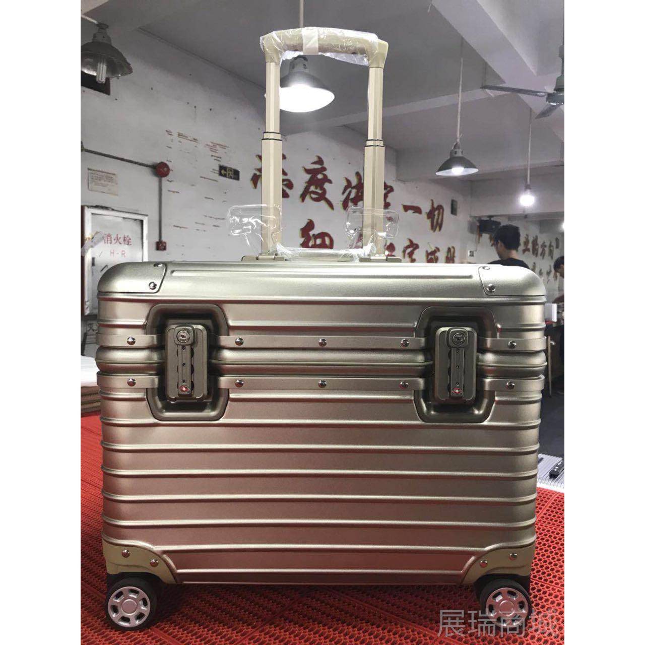 高档车全铝英镁合金金属摄影登手推行李箱行李机箱上开口和卧式23图片