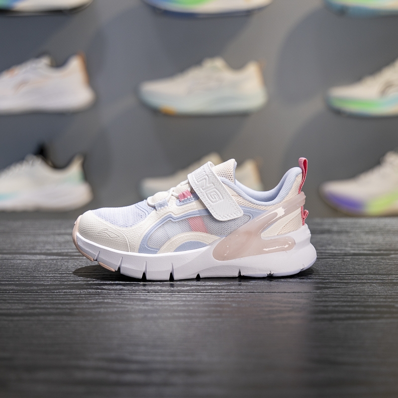 李宁四季通用支撑稳定童休闲鞋