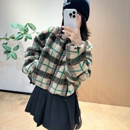 wei店～时髦短款摇粒绒格子外套
