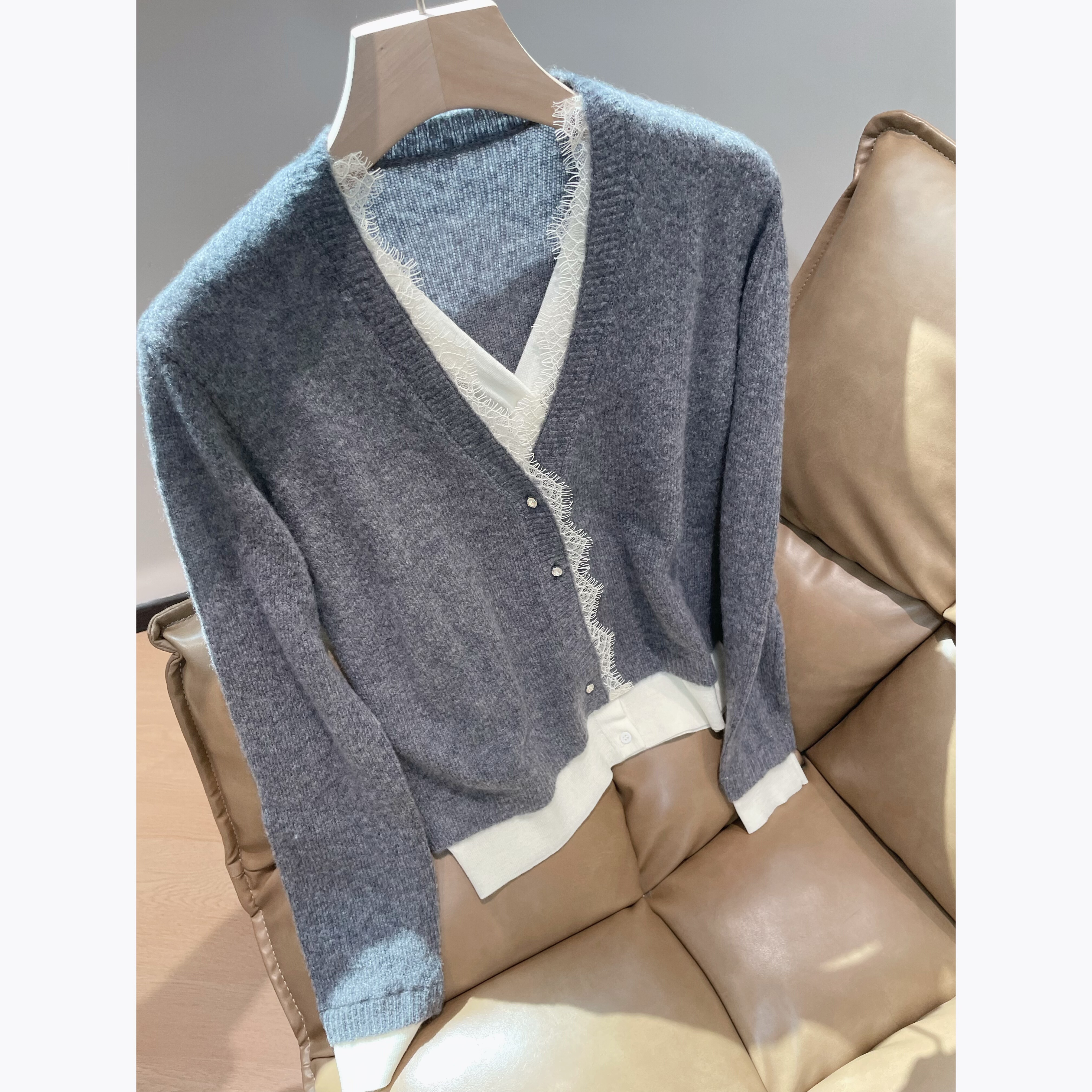 怒推~解锁叠穿新维度！er 羊绒假两件蕾丝花边针织开衫