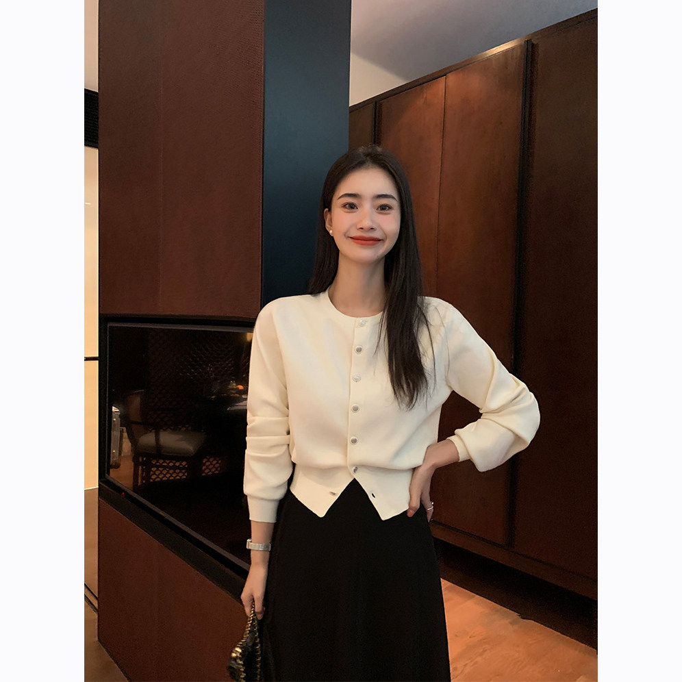 LUXUNXI鹿寻溪春装温柔名毛针织衫