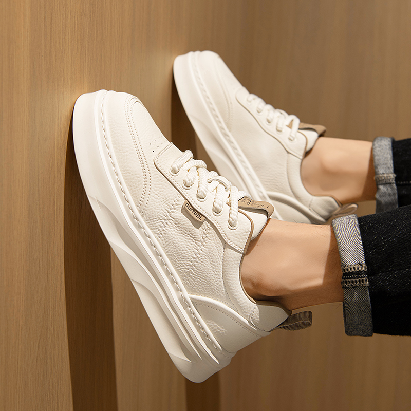 2025新款英伦风休闲板鞋