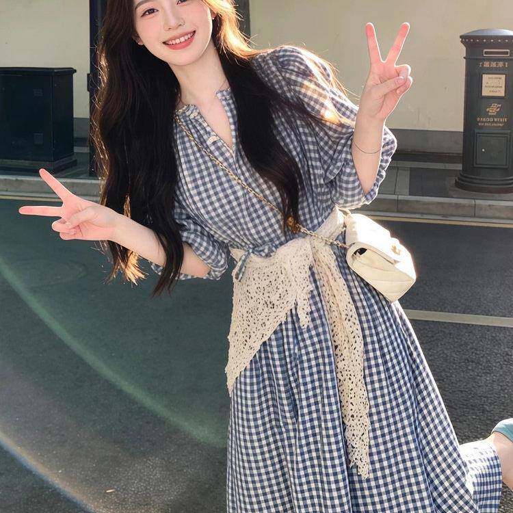 清纯白月光甜美风蓝色格子连身裙女夏日系简约学院风小个子仙女裙