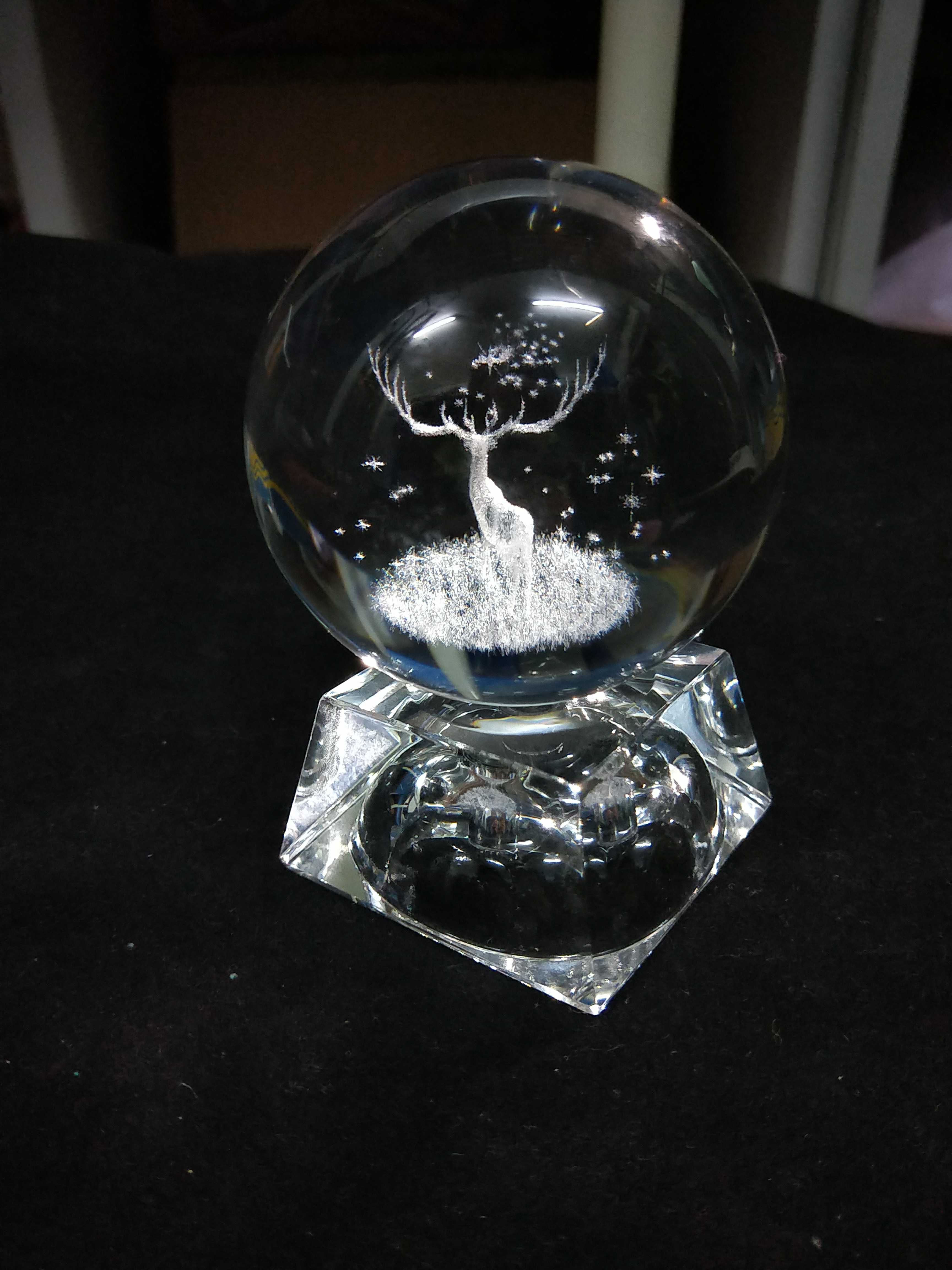 水晶球内雕麋鹿创意礼品定制雪花发光底座生日节日礼物女友圣诞节