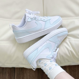 Nike 女鞋 Court 氛围感多巴胺甜妹 Borough冰蓝牛乳四季 定制球鞋