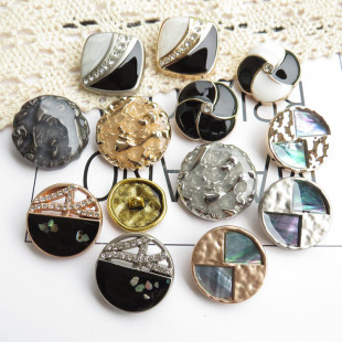 高档金属纽扣贝壳装 外套大衣皮草扣 饰黑白方形钻扣复古异形扣时装