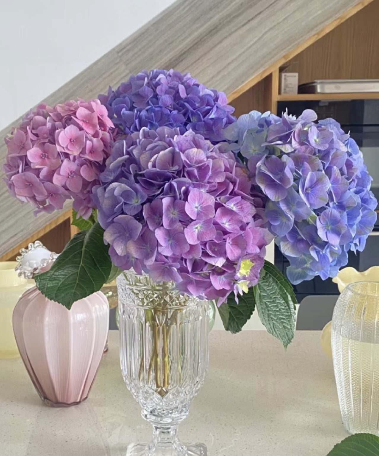 绣球花仙女花鲜花云南直发基地直供昆明直批家庭家用插花水养顺丰