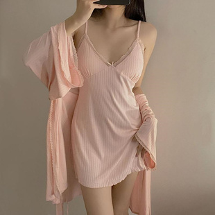 性感睡衣女夏天薄款300斤大码胖妹妹家居服两件套V领吊带睡裙睡袍