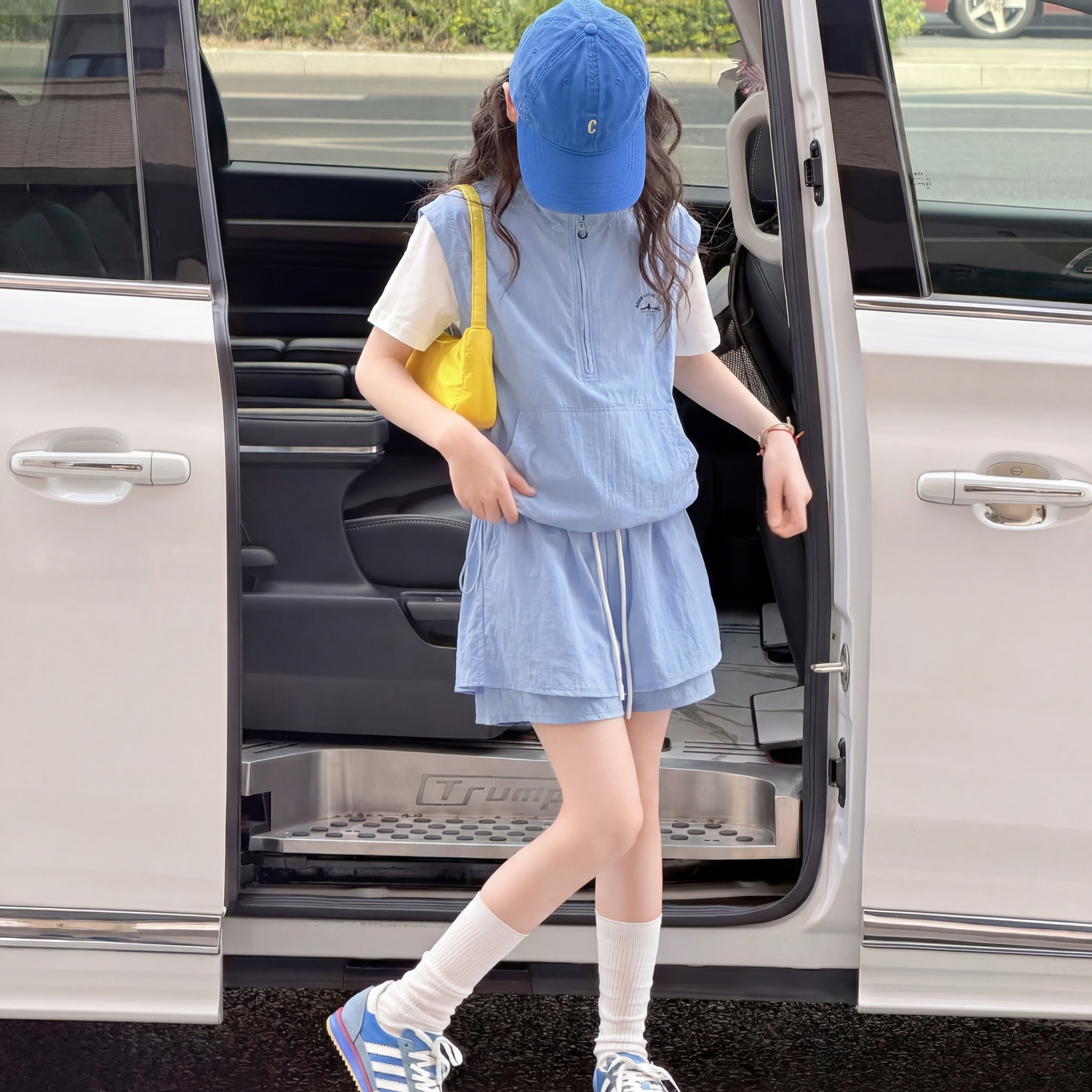 女童夏装套装2026新款儿童韩系超好看穿搭女孩大童夏季运动两件套
