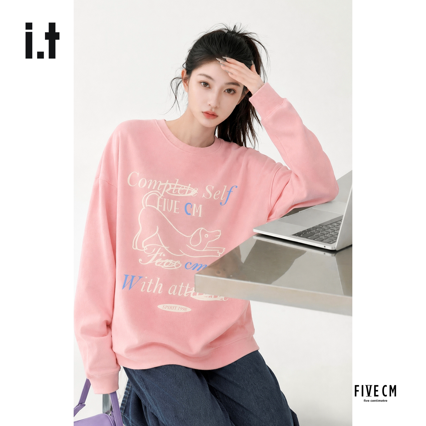 it FIVECM2026新款卫衣长袖休闲字母印花宽松套头女装圆领秋冬-hz