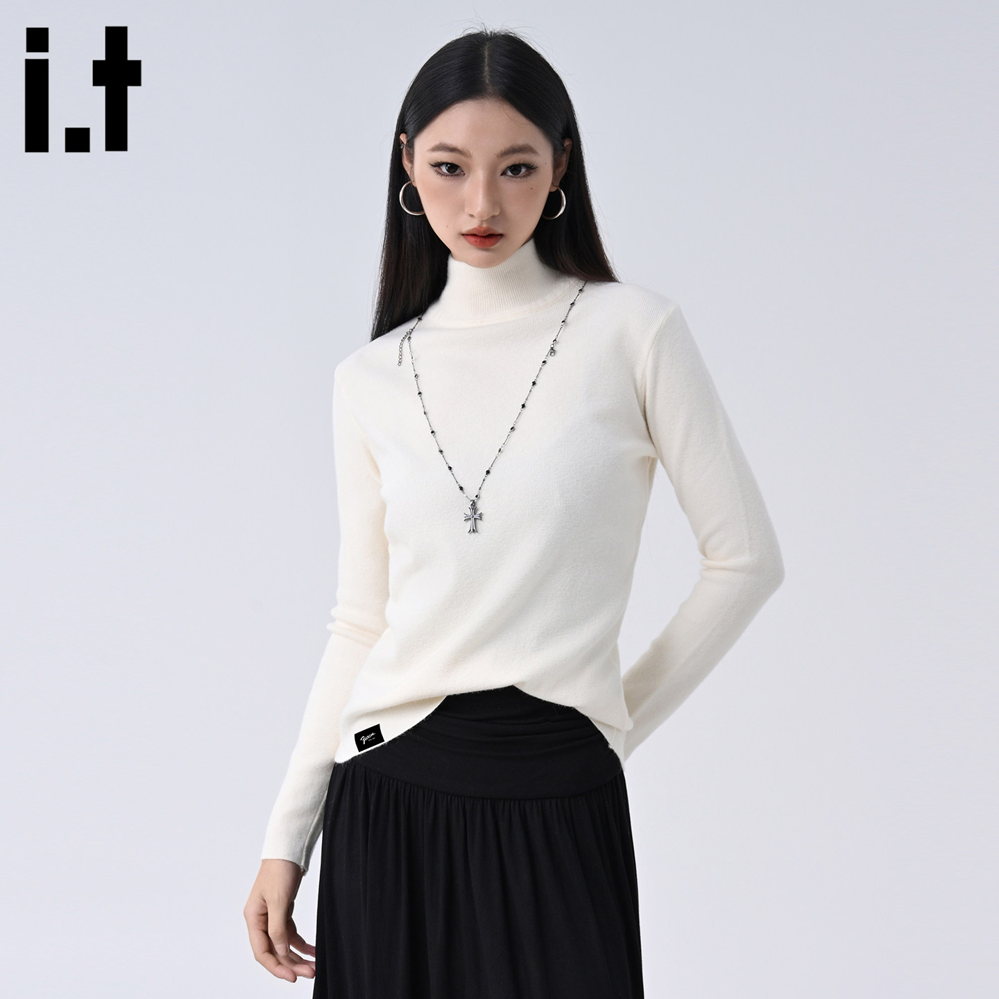 气质白色高领打底衫长袖针织衫