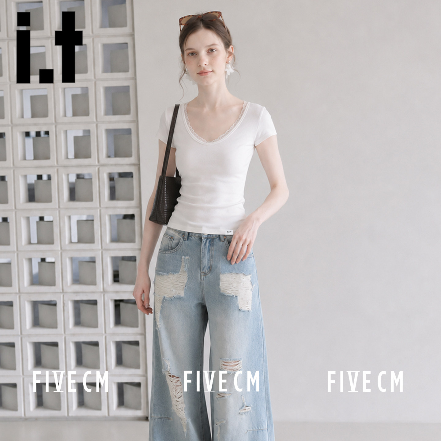 itFIVECM蕾丝边V领纯色短袖