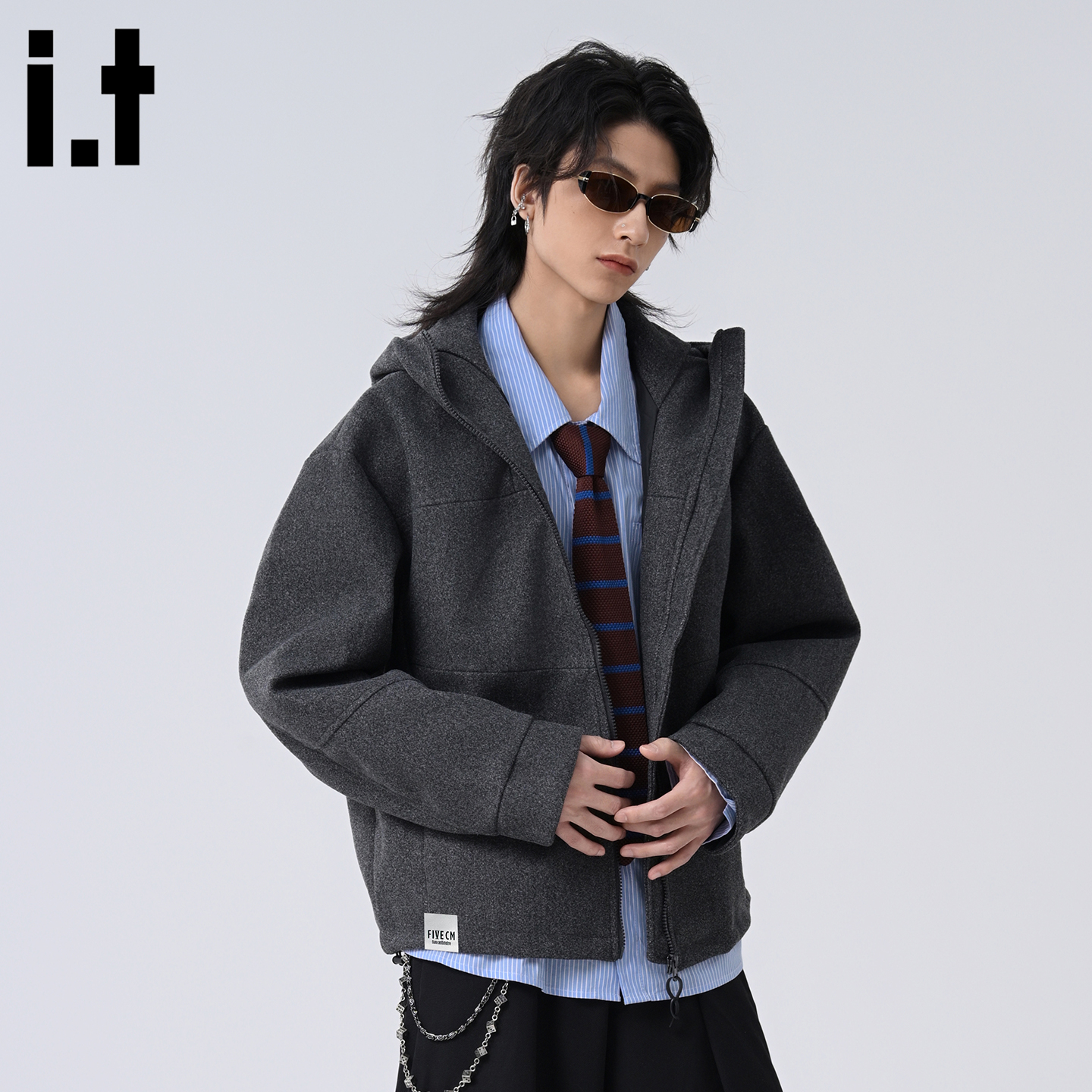 纯色it2025年秋季碳灰高级感拉链