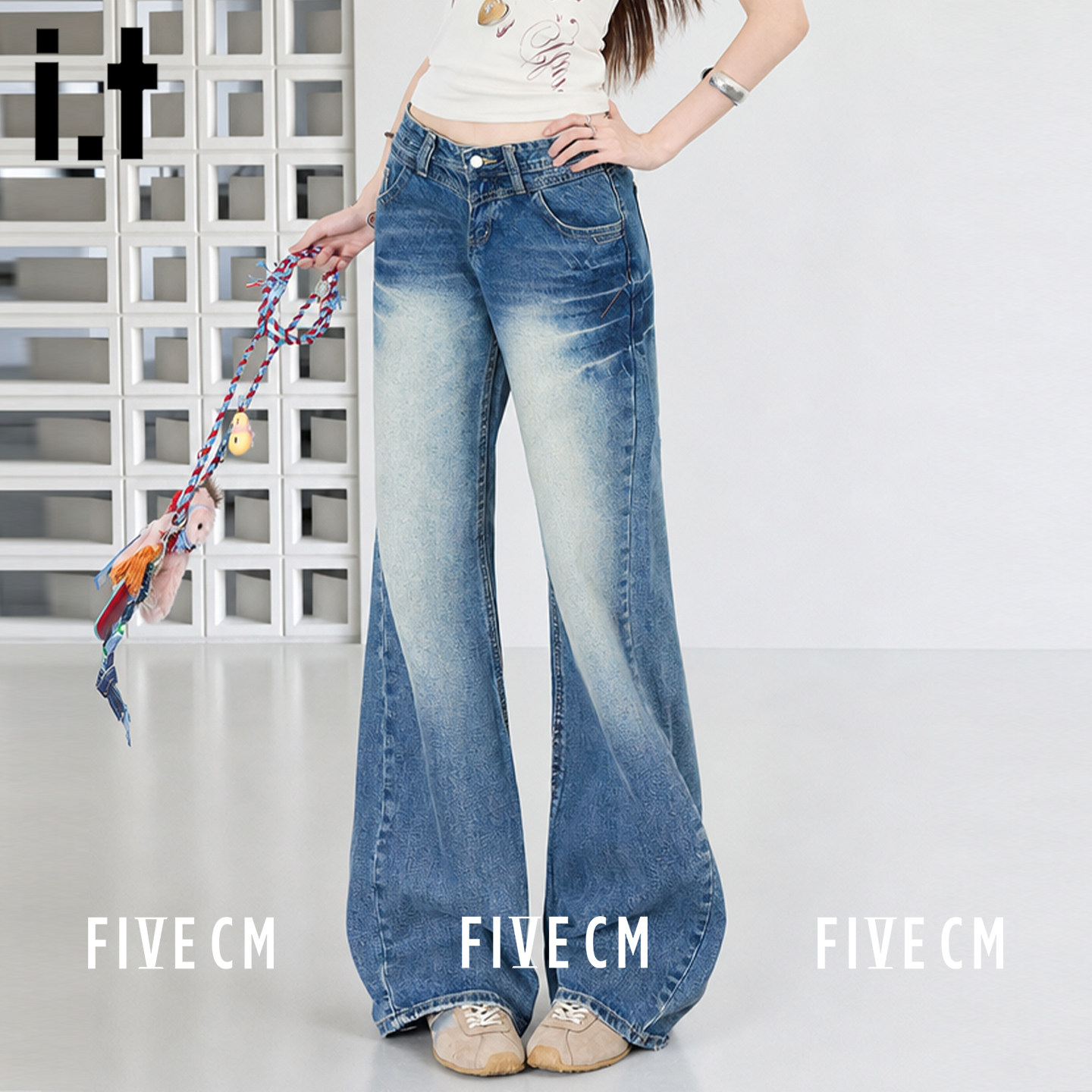 itFIVECM猫须微喇牛仔裤女