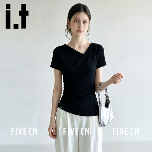 itFIVECM斜肩V领黑色短袖T恤女