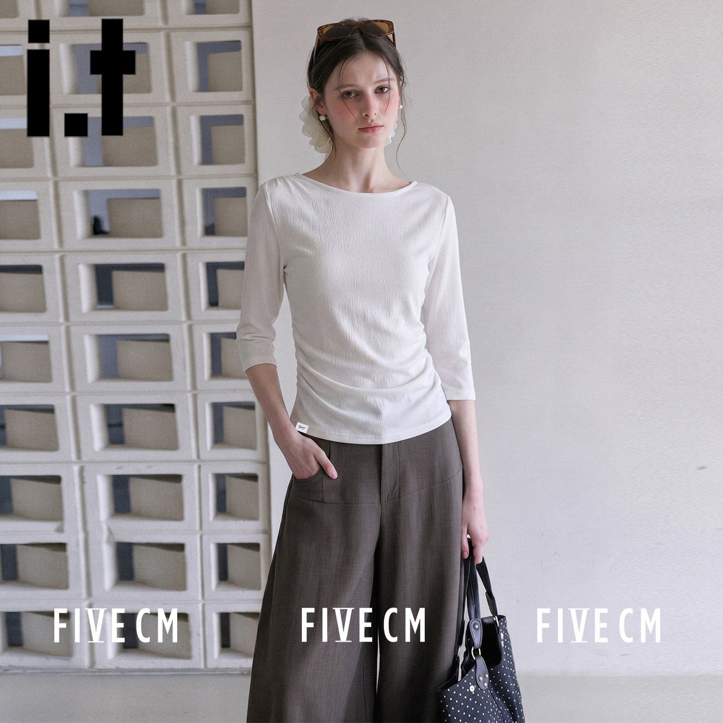 itFIVECM侧边褶皱七分袖T恤女