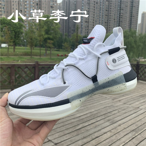李宁闪击新年全明星篮球鞋