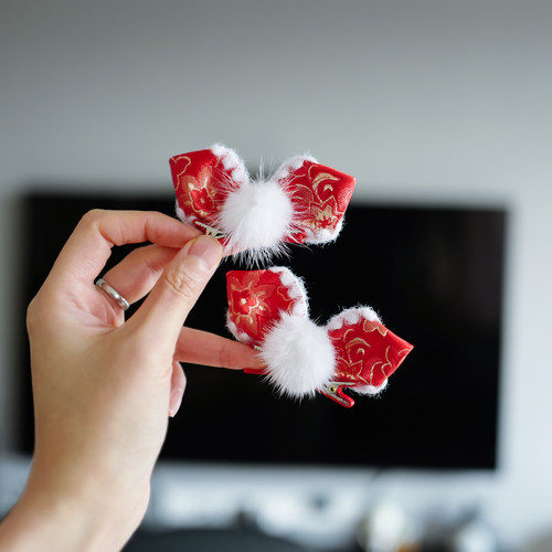 手工刺绣儿童貂毛侧边夹全包发夹