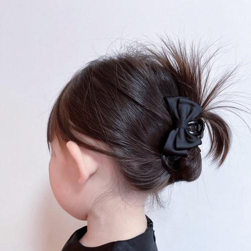 缎面蝴蝶结后脑勺鲨鱼夹高级感