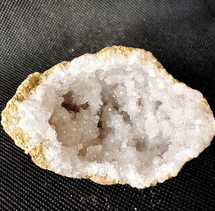 天然玛瑙白水晶洞,天然矿物矿石原石矿标晶体科普标本礼物