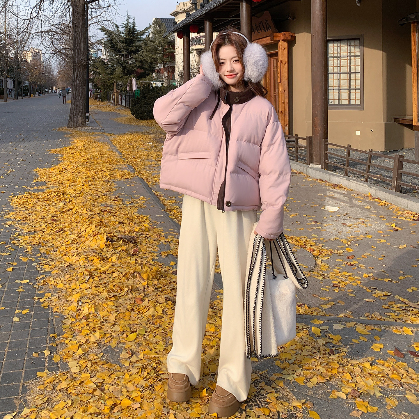 韩系chic粉色羽绒服女冬超火好看高级小众漂亮短款加厚面包服外套,女装羽绒服,2D122