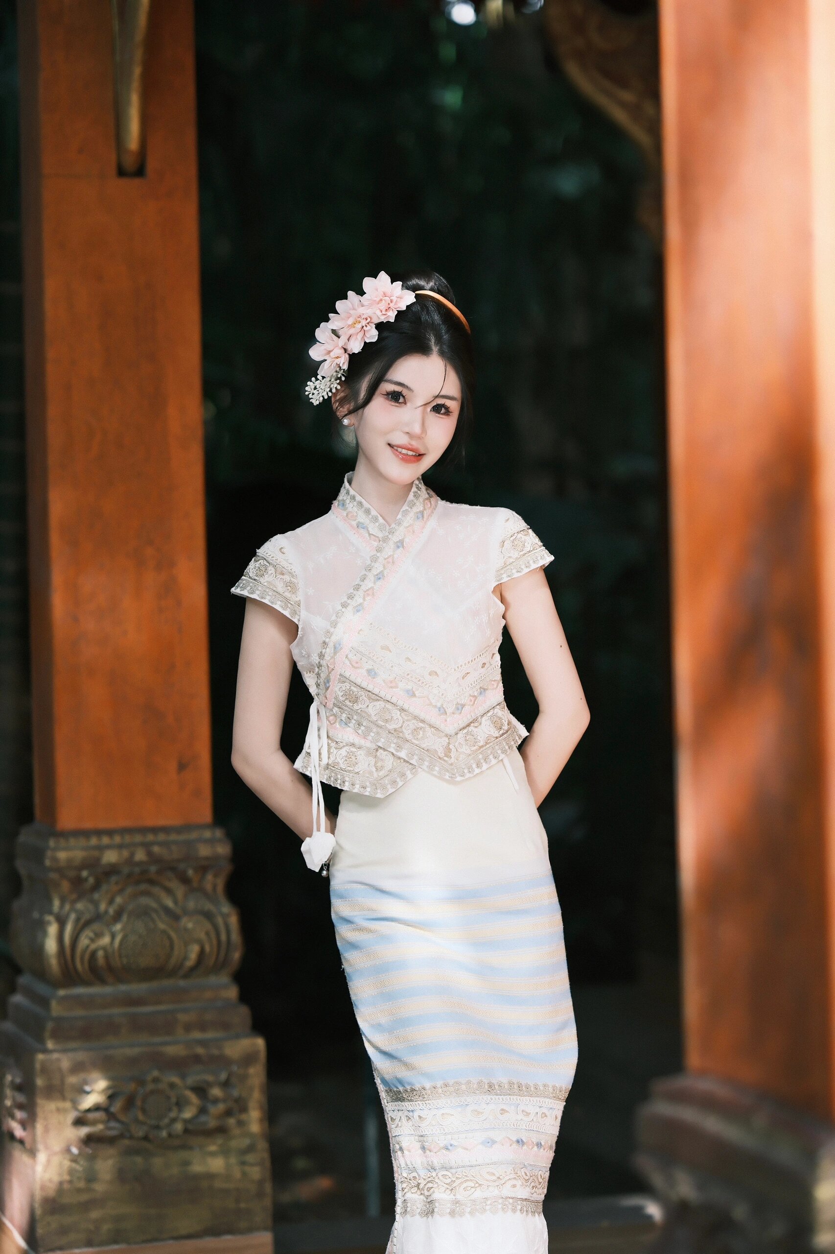 少数民族傣族服装女高定