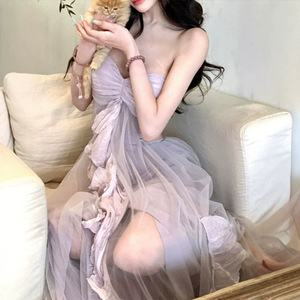 度假风连衣裙2026夏季新款设计感抹胸长裙紫色网纱裙子
