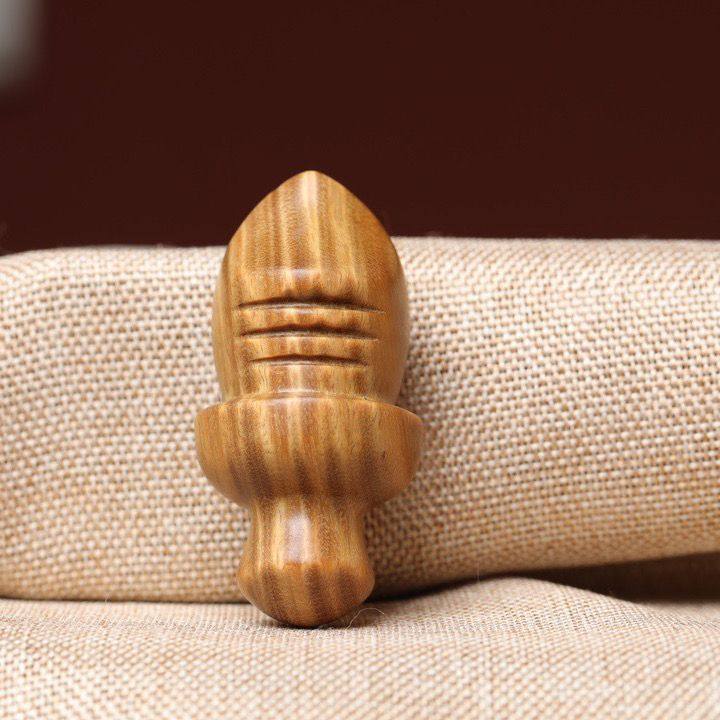 天然绿檀萝卜刀木雕宝刀