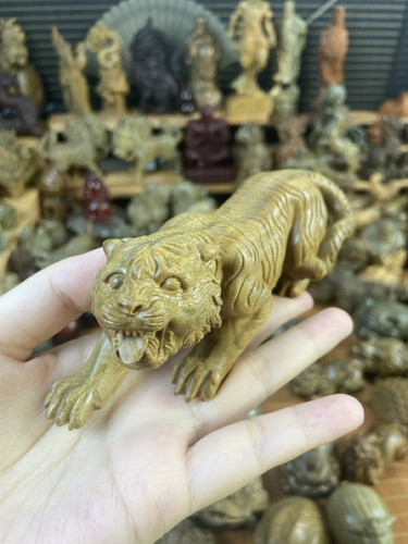 阿根廷绿檀木雕摆件老虎吉祥物实木质雕刻工艺品虎头木雕雕刻手工